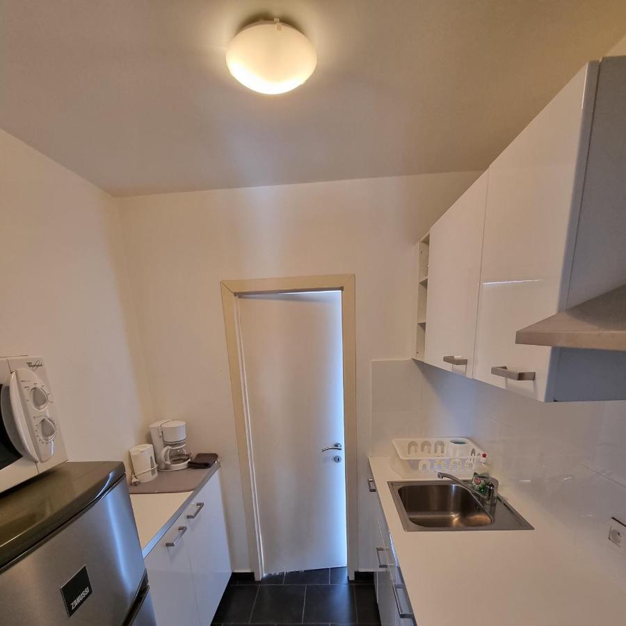 Beautiful Modern Apartment Брюссель Екстер'єр фото